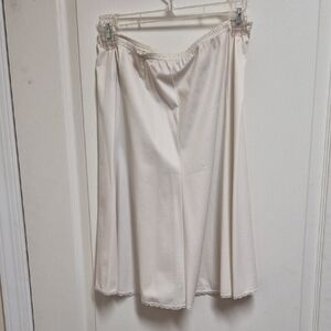 Vintage Vanity Fair Cream A-Line Half Slip Size S
